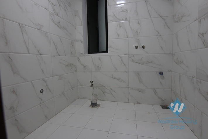 105 sqm office for rent in Tay Ho, Hanoi.